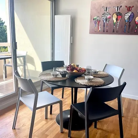 Un Nid Dans Les Pins Apartman