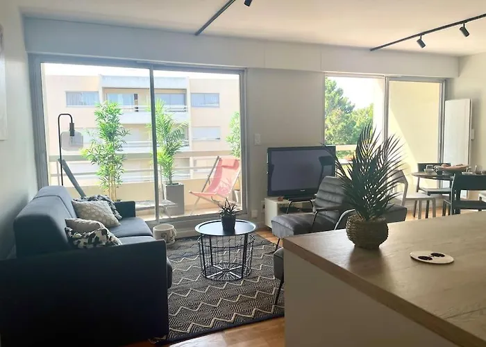 Un Nid Dans Les Pins Apartment *